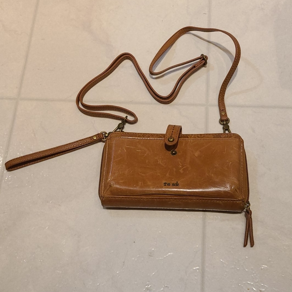 Women's Tan Wristlet